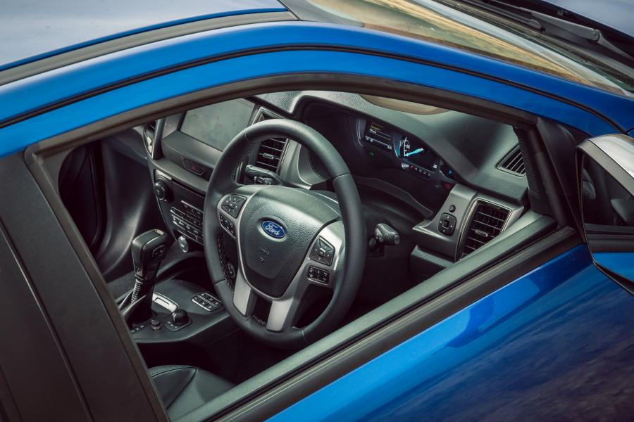 Панель приборов Ford Ranger XLT Double Cab 2018 года  (AU) (фото 30 из 34)